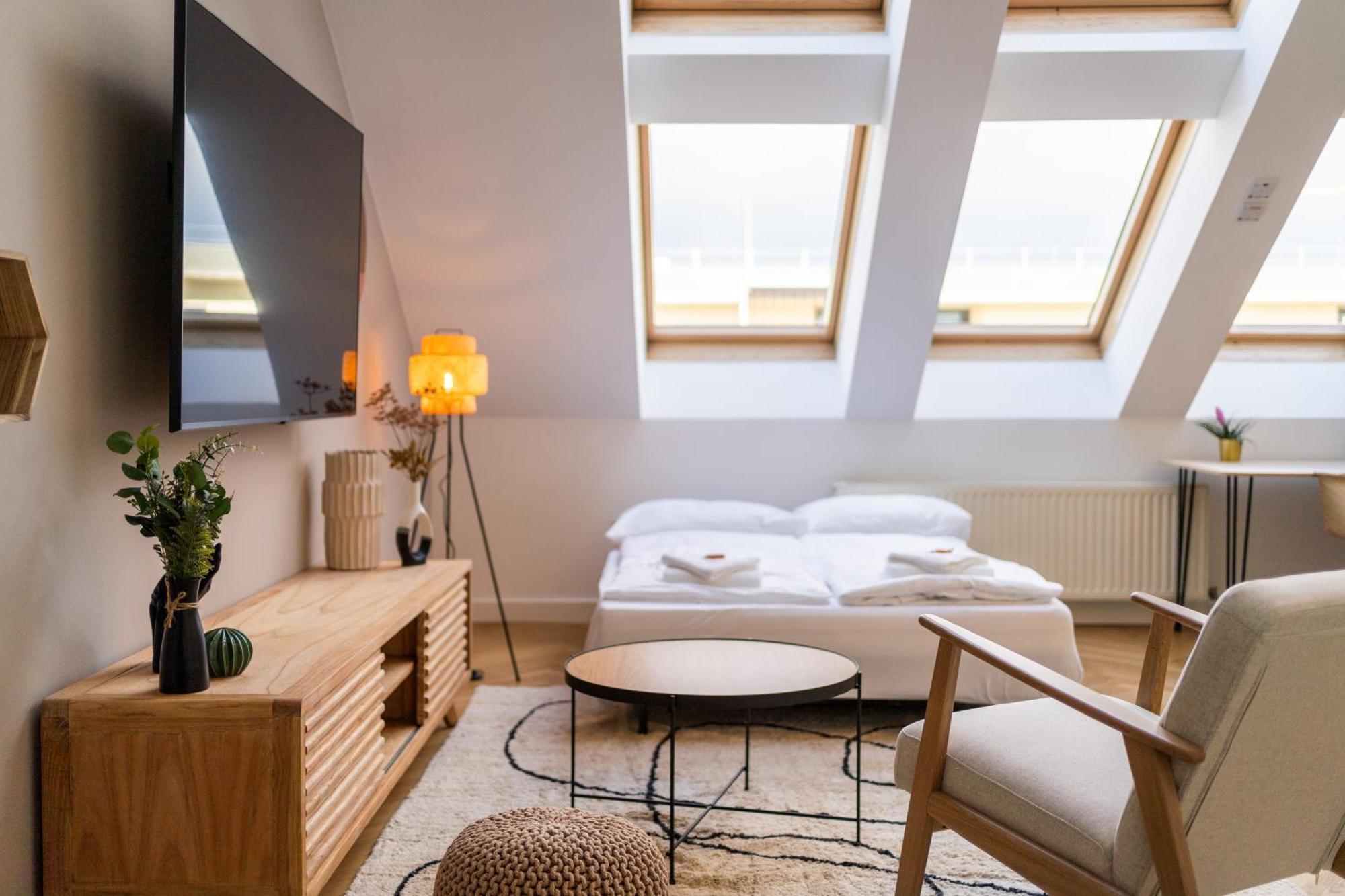 Myflat - Bright Apartment Near Central Station Wenen Buitenkant foto