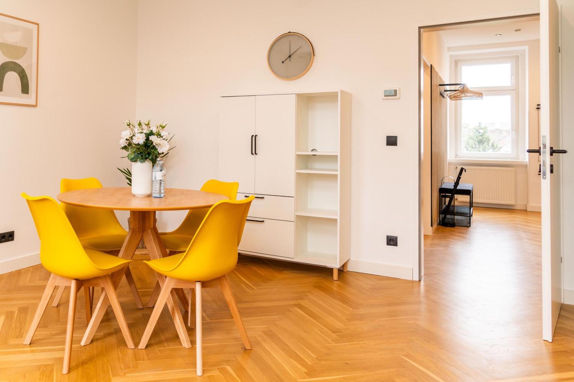 Myflat - Bright Apartment Near Central Station Wenen Buitenkant foto